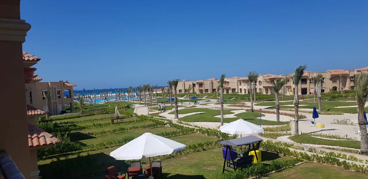 منازل مزدوجة للبيع فى لافيستا باى