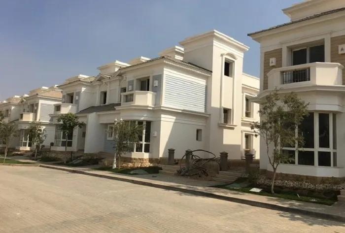 Sale in Mountain View October Park: شقه للبيع ف ماونتن فيو ااقل من  الشركه ب 4 مليون