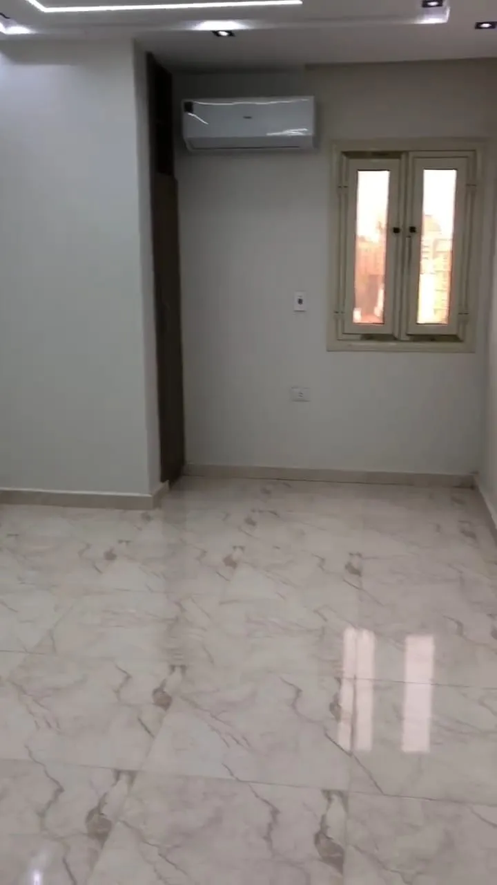 Administrative licensing office for rent in Mohandessin. Main Syria St