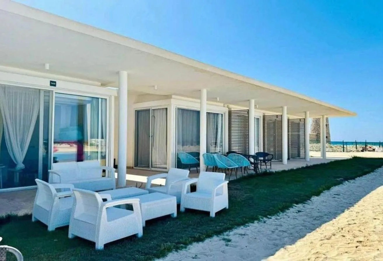Sale in Hacienda West: Cabin Hacienda West first row on Sea North Coast