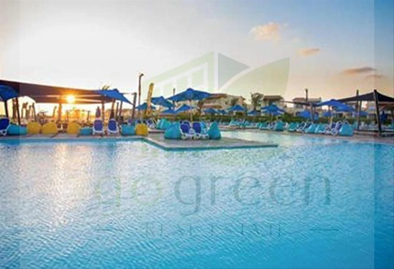 Sale in La Vista 5: Sea Chalet Serviced By Gravity Front of The Marina