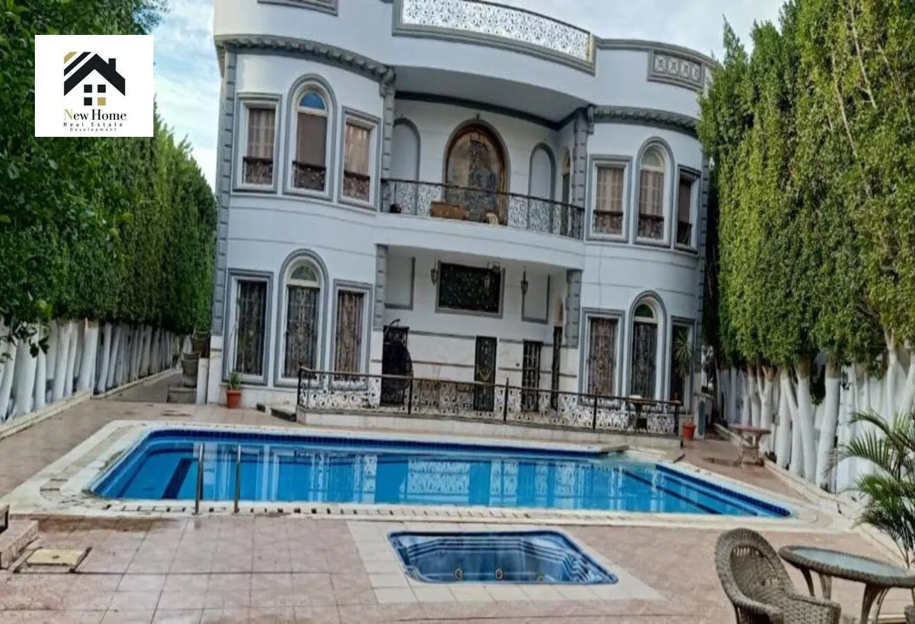 Sale in Beverly Hills: قصر للبيع 800 م فى كمبوند بفيرلى هيلز الشروق