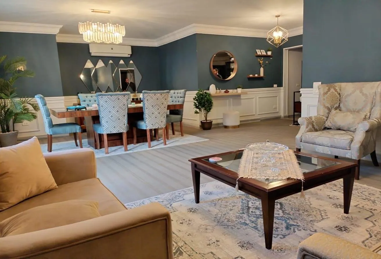 Sale in Zayed Regency: للبيع شقه 193م أرضي بجاردن زايد ريجينسي كمبوند