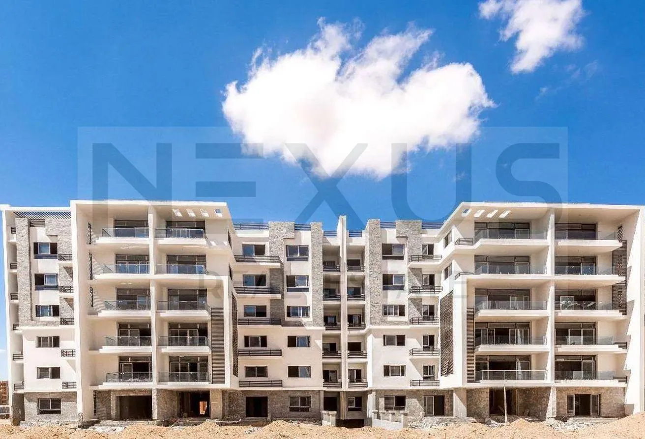 Sale in Ever New Cairo: Standalone In Ever New Cairo 333m Dp 10% 8 years