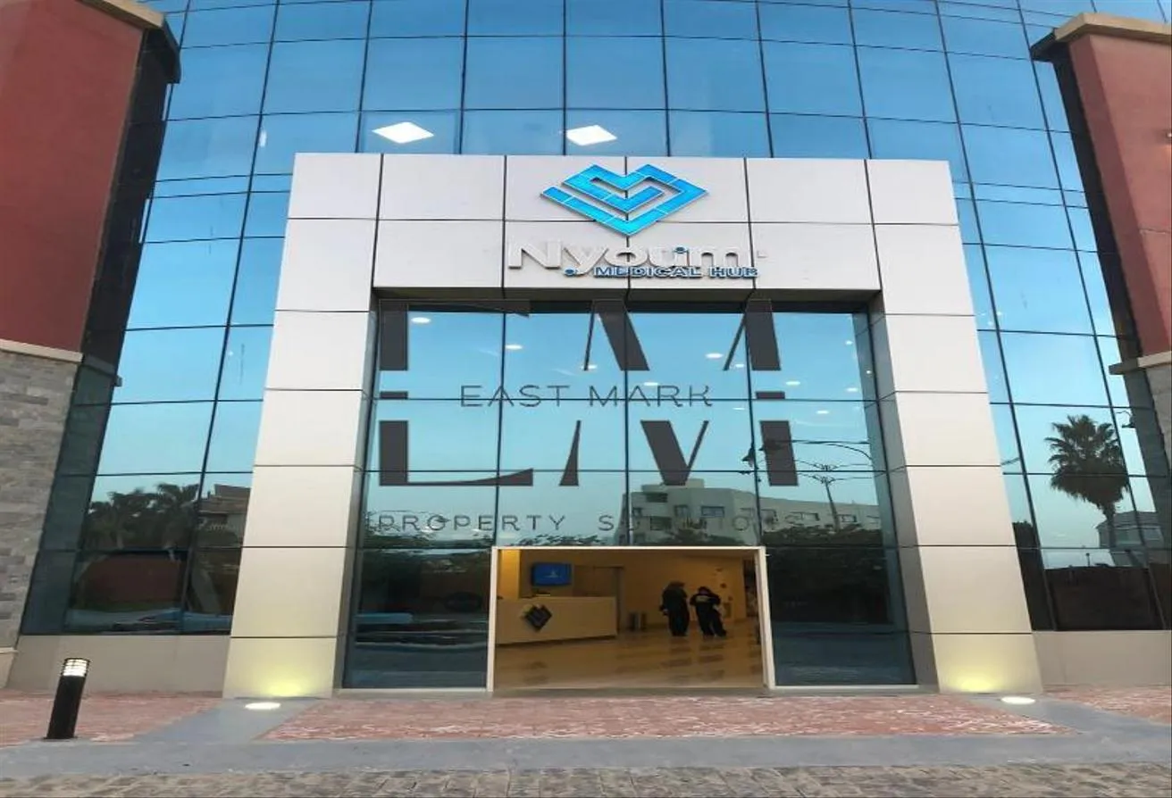Rent in Porto New Cairo: Clinic for Rent in Nyoum Medical Hub-1st Settlemen