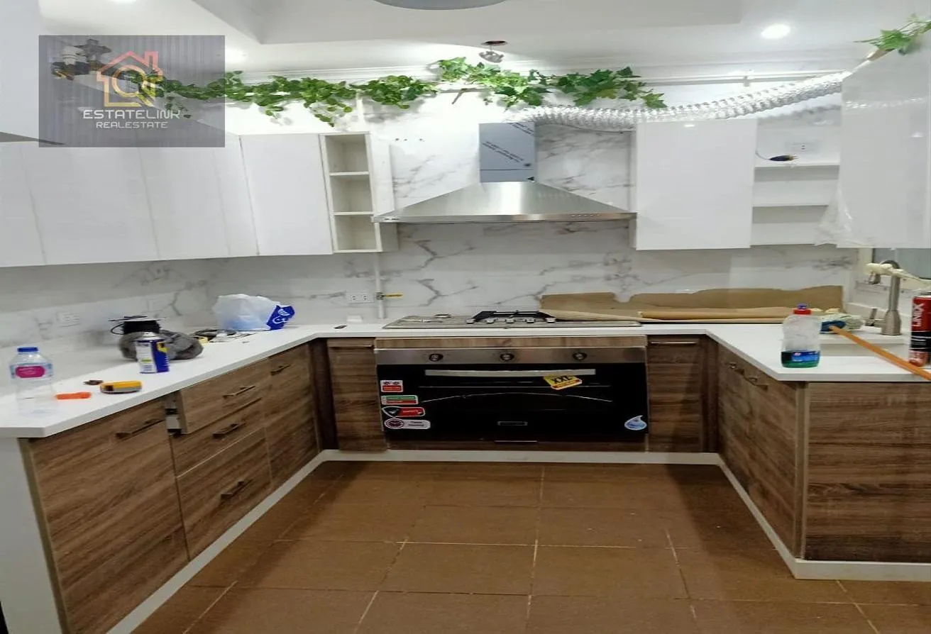 Rent in Park View: For rent 3 bedrooms inside a compound with kitchen