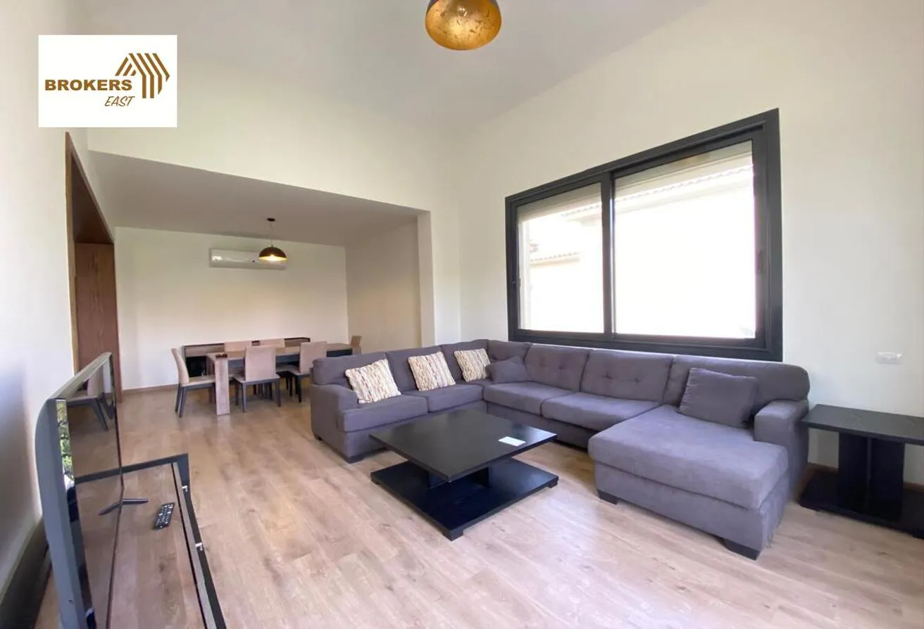 Rent in Lake View: Modern Apartment Furnished looking At landscape