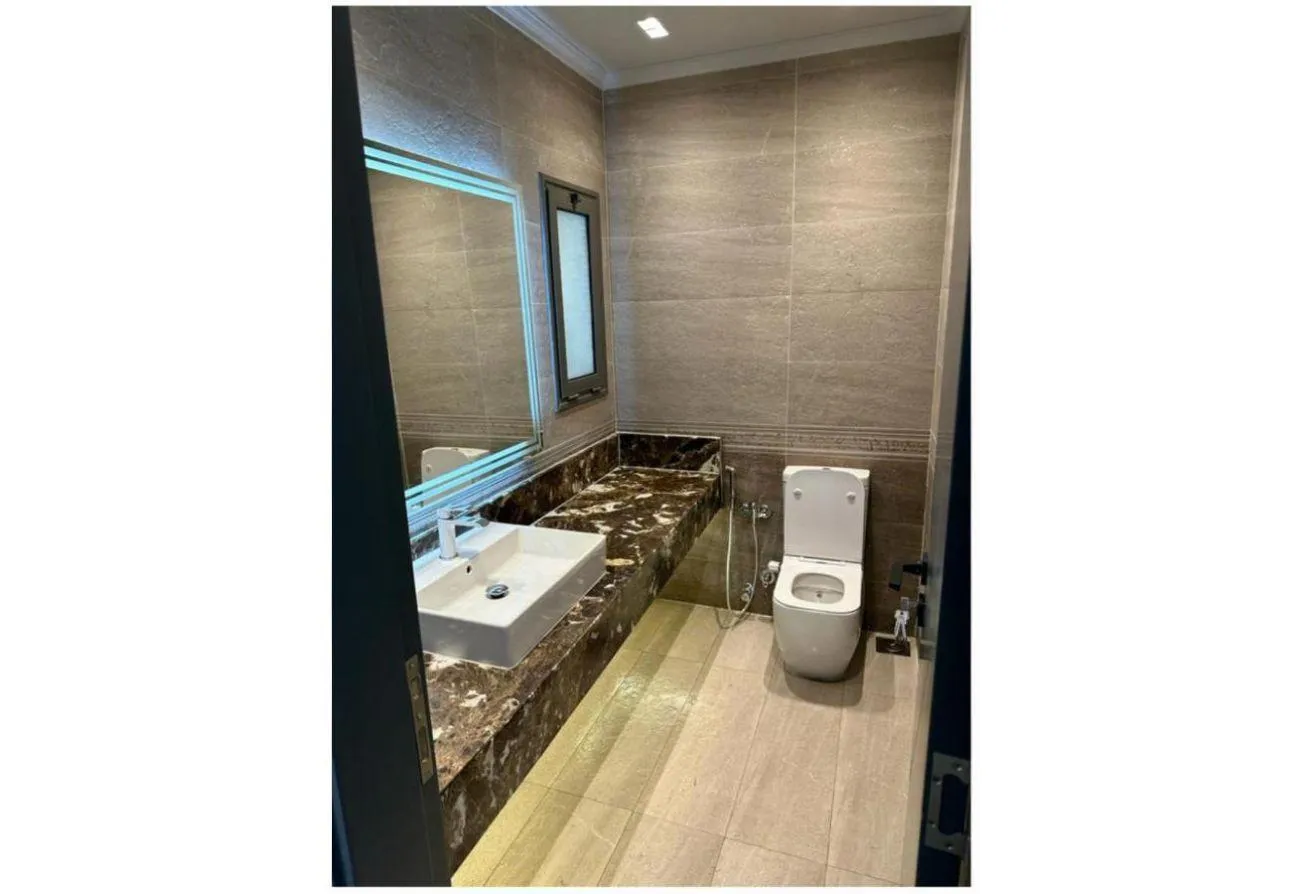 Gallery Image 14