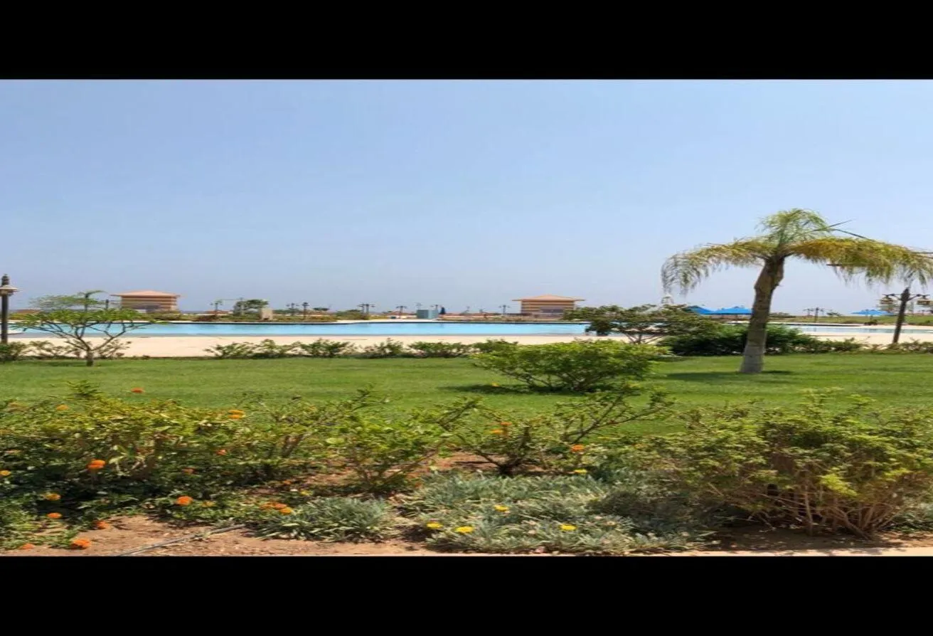 Sale in Porto Sokhna: Villa in Porto sokhna (handvillas 2) UNDER MARKET