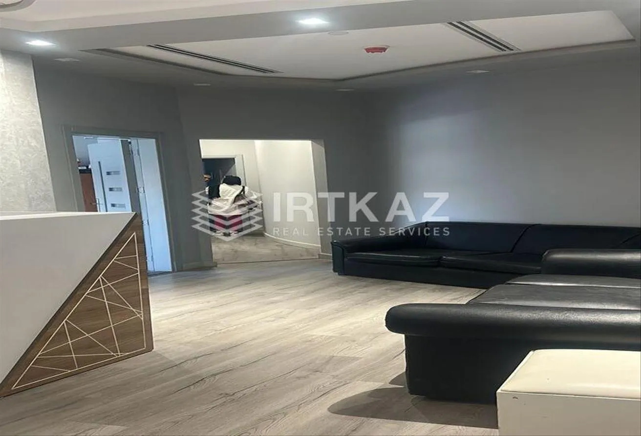 Rent in One Piece: Office 163m Fully Finished in North 90st Direct