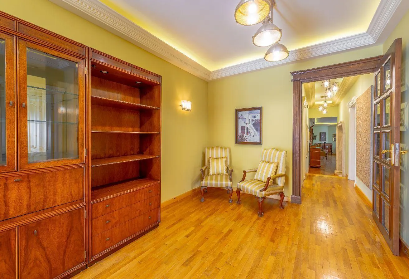 Gallery Image 12