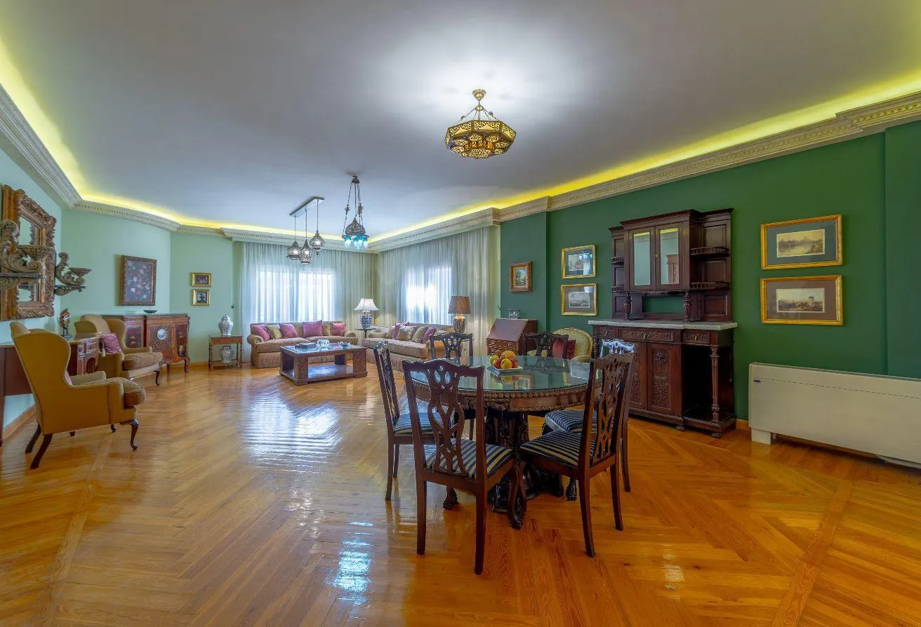 Gallery Image 19