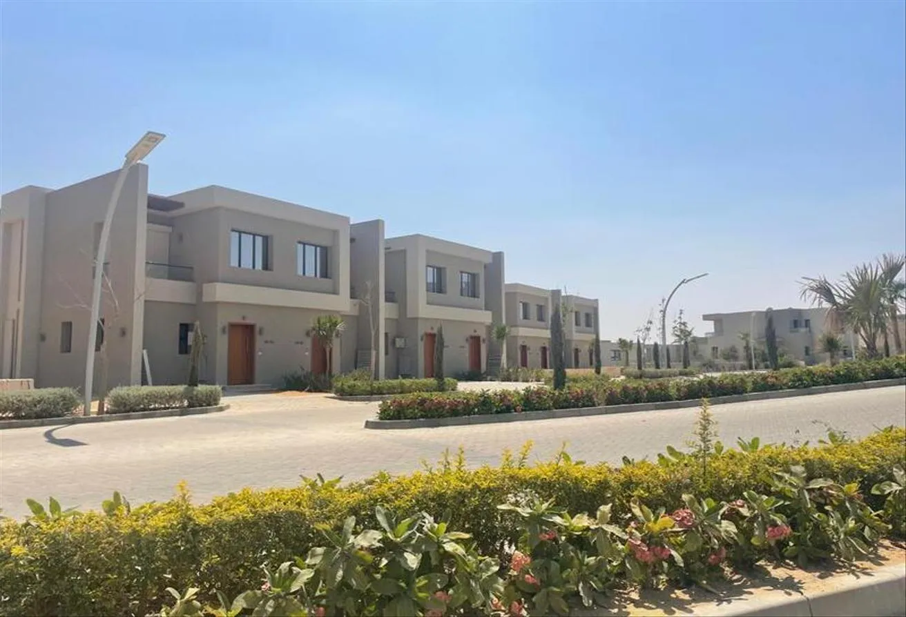 Sale in Silver Sands: Duplex 180m delivery 2026 finished view lagoon