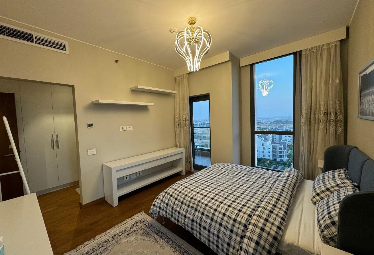 Sale in Aeon: Apartment with Luxury Finishing and Hotel Services