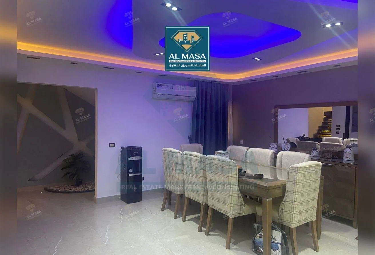 Rent in Zizinia Gardens: للايجار ارقي دوبلكس بكومباوند زيزنيا التجمع