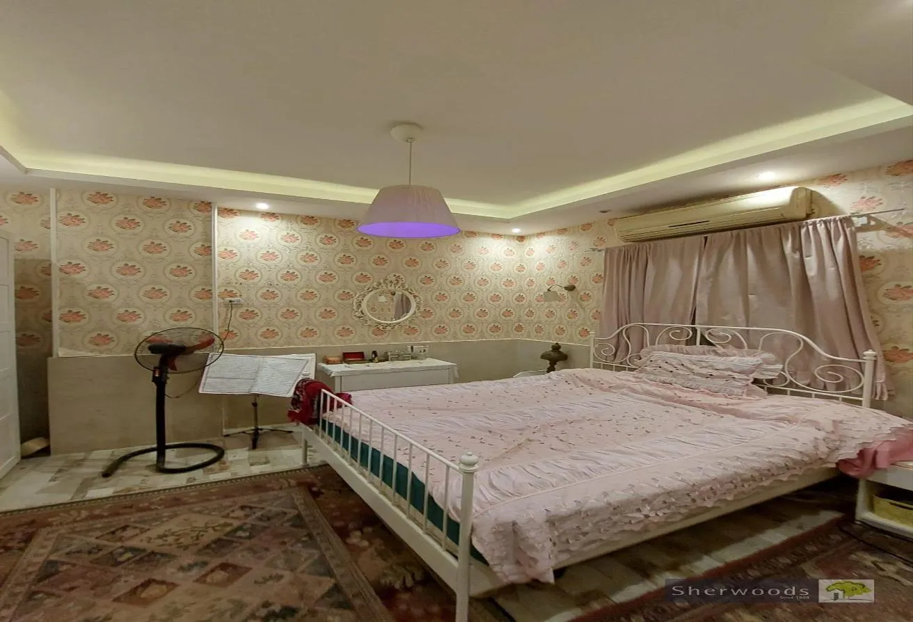 Sale in El Nakheel: شقة 245 م في كمبوند النخيل التجمع الأول