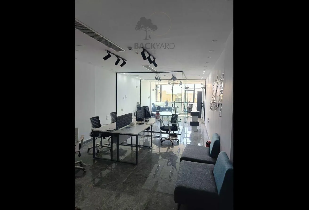 Rent in Capital Business Park: Office for Rent fully furnished in polygon