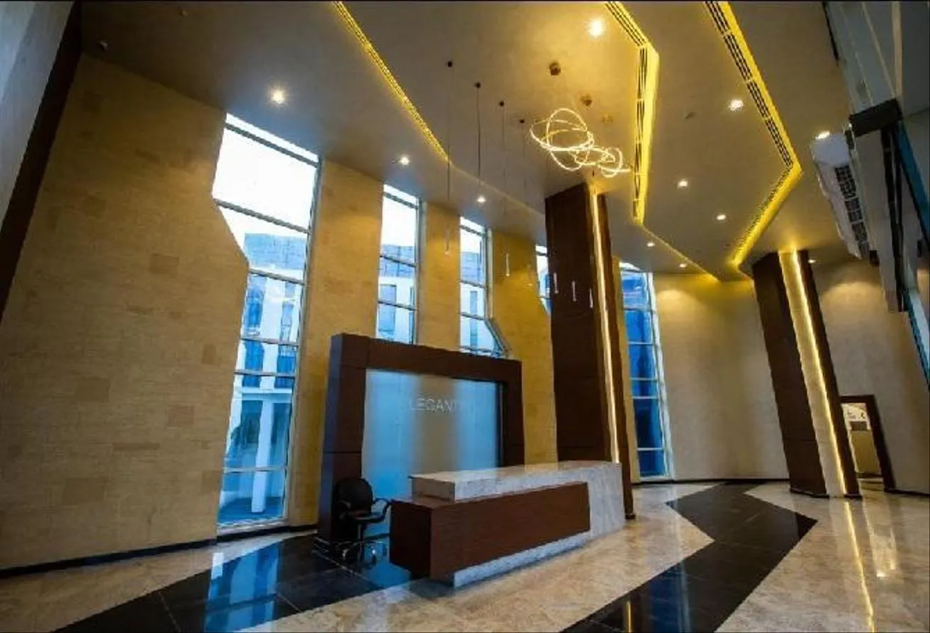 Rent in ELEGANTRY: Clinic 50 meter for rent in Elegantry Mall