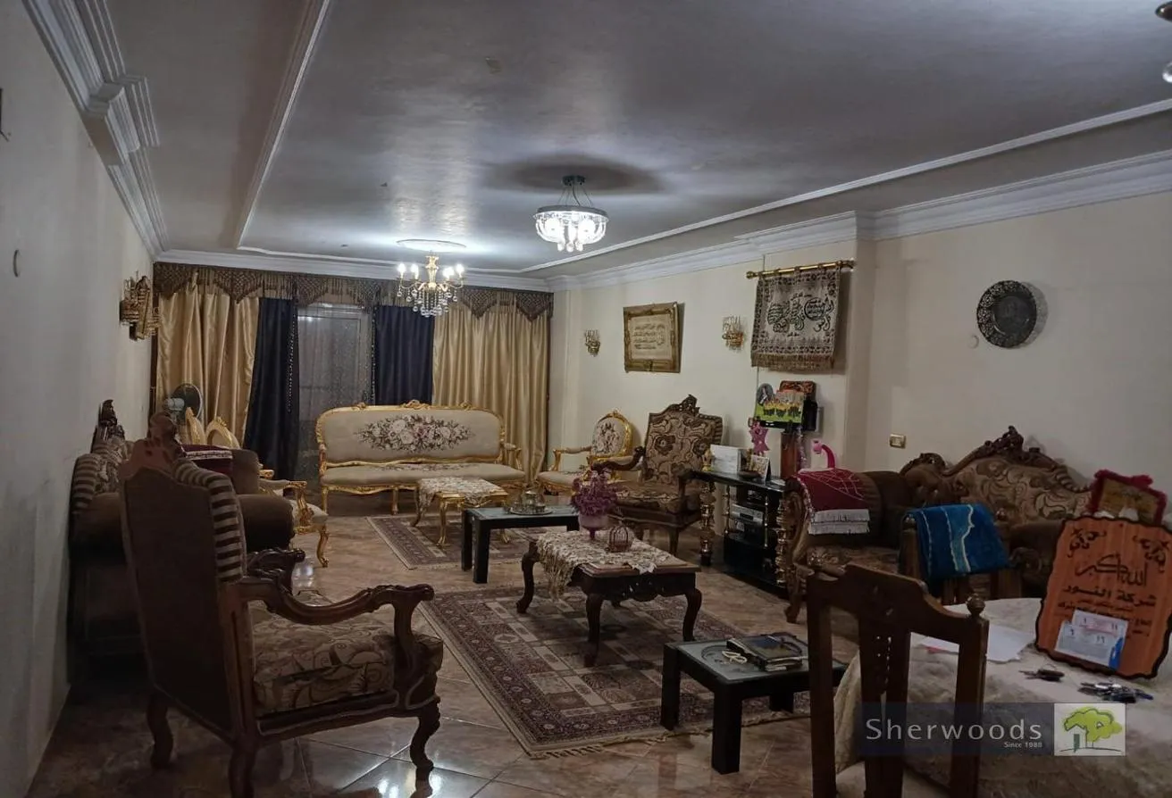 Rent in Faisal: يوجد محل الايجار بي فيصل بين فيصل الهرم