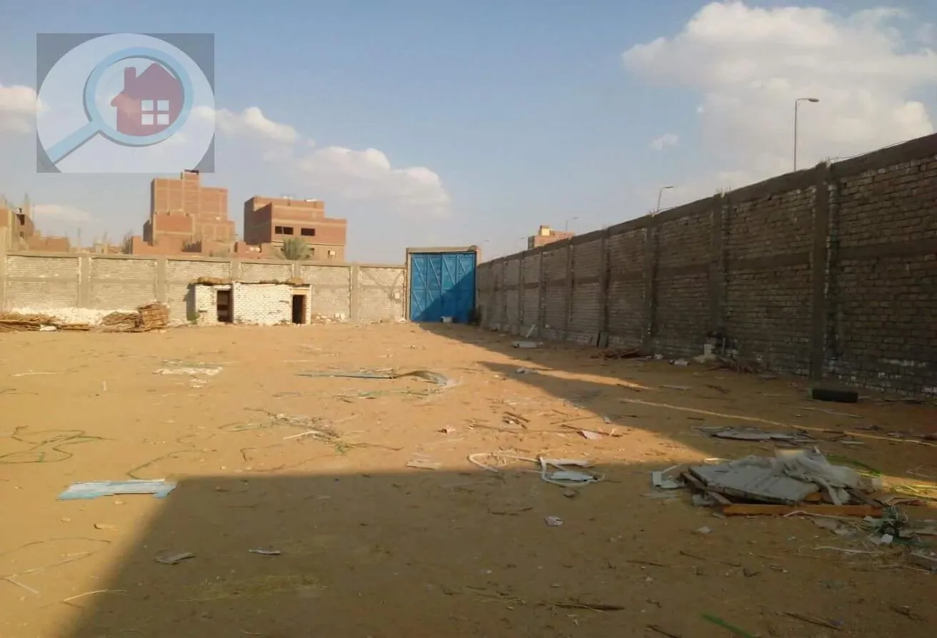 Rent in Cairo Ismailia Desert Road: للايجار قطعة ارض 2500م طريق الاسماعيلية الصحراوى