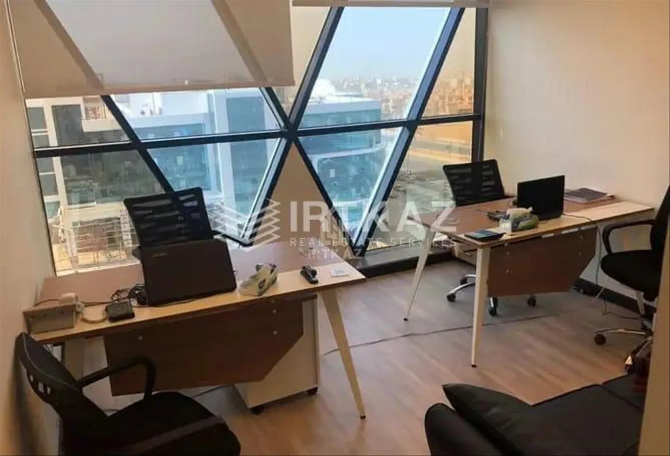 Rent in Cairo Business Plaza: Office 90m Fully Finished With Best Price and View