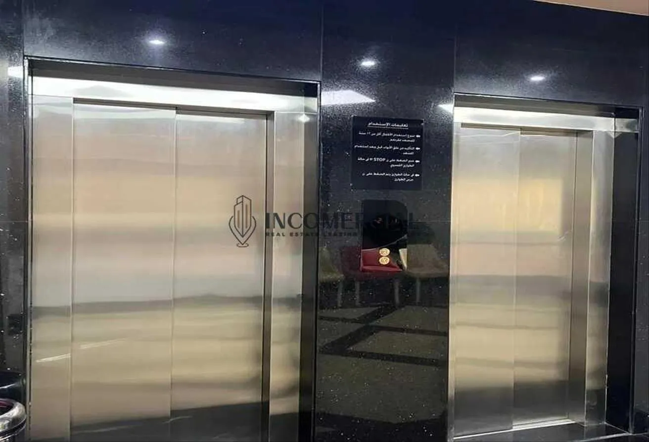 Rent in Cairo Festival City: Clinic for rent new cairo fully finished with ac
