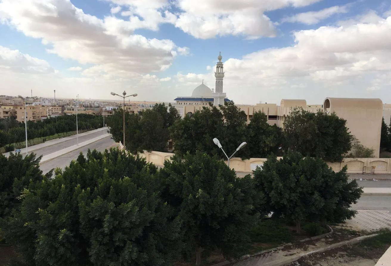 Sale in Shorouk City: ڤيلا سكنية كبيرة في مدينة الشروق الحي الثالث غرب