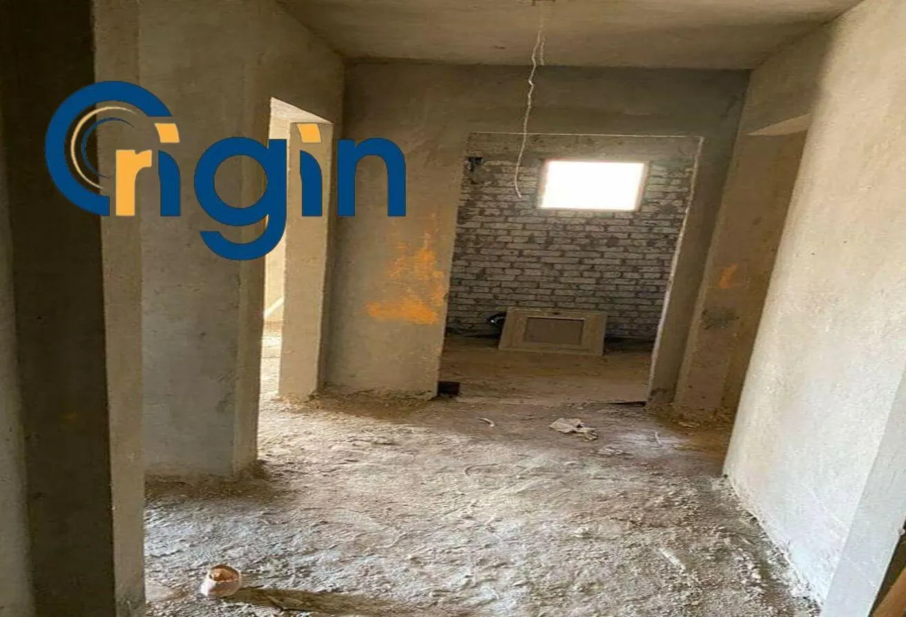 Sale in Al Khamayel city: Commercial Store for Sale in Al-Khamail RTM