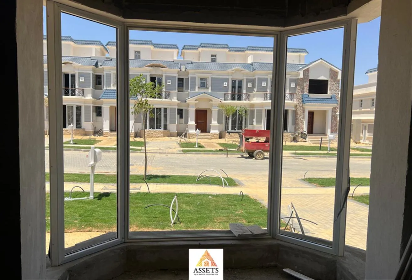 Sale in Mountain View iCity: Town House Corner for Sale in MV Icity