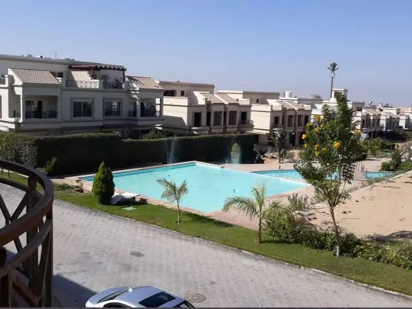 Katameya Breeze compound villa for sale in New Cairo