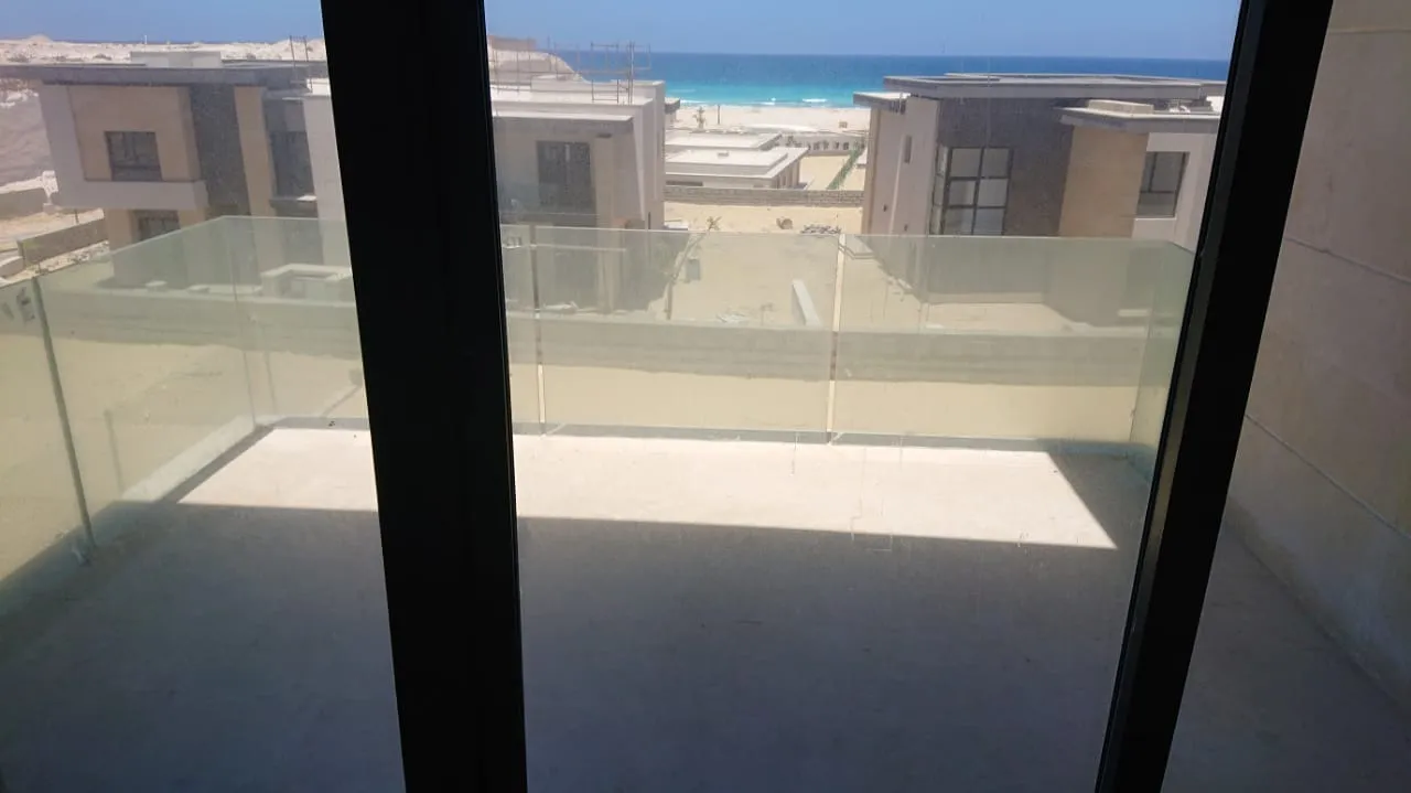 فلل مستقلة للبيع فى الساحل الشمالى سوان ليك