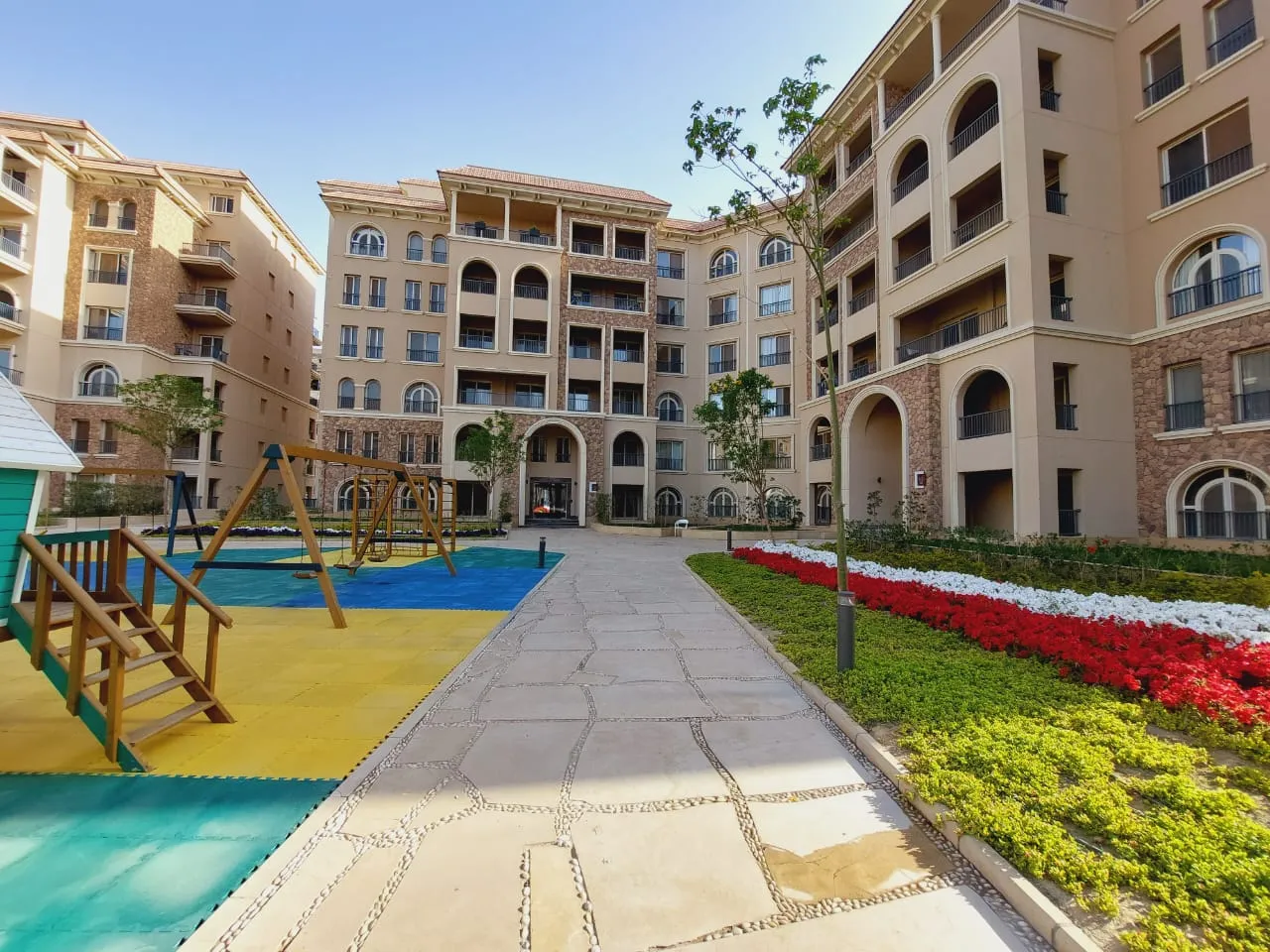 Apartment is FOR RENT At New Cairo, 90 Avenue