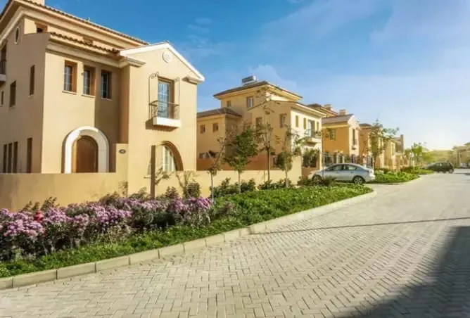 Apartment for Rent in New Cairo, Hyde Park , Furnished .