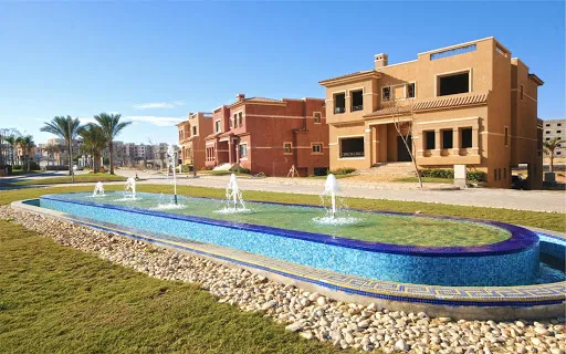 Sale in Katameya Gardens: محل للبيع في مول Bi 6  التجمع الخامس 55 متر