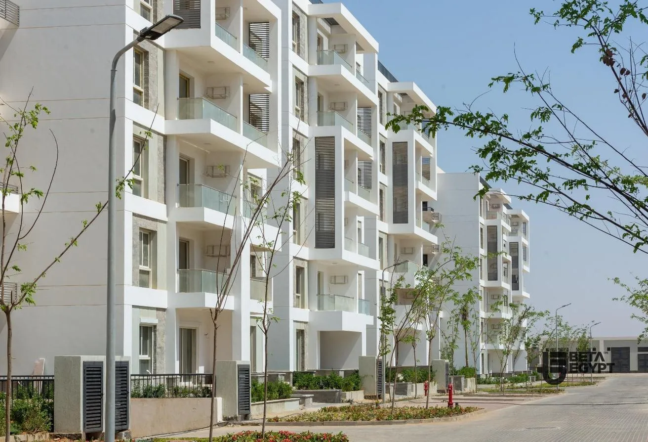 Sale in Beta Greens: Ready To Move Villa At Price Less Than Dev. 5M