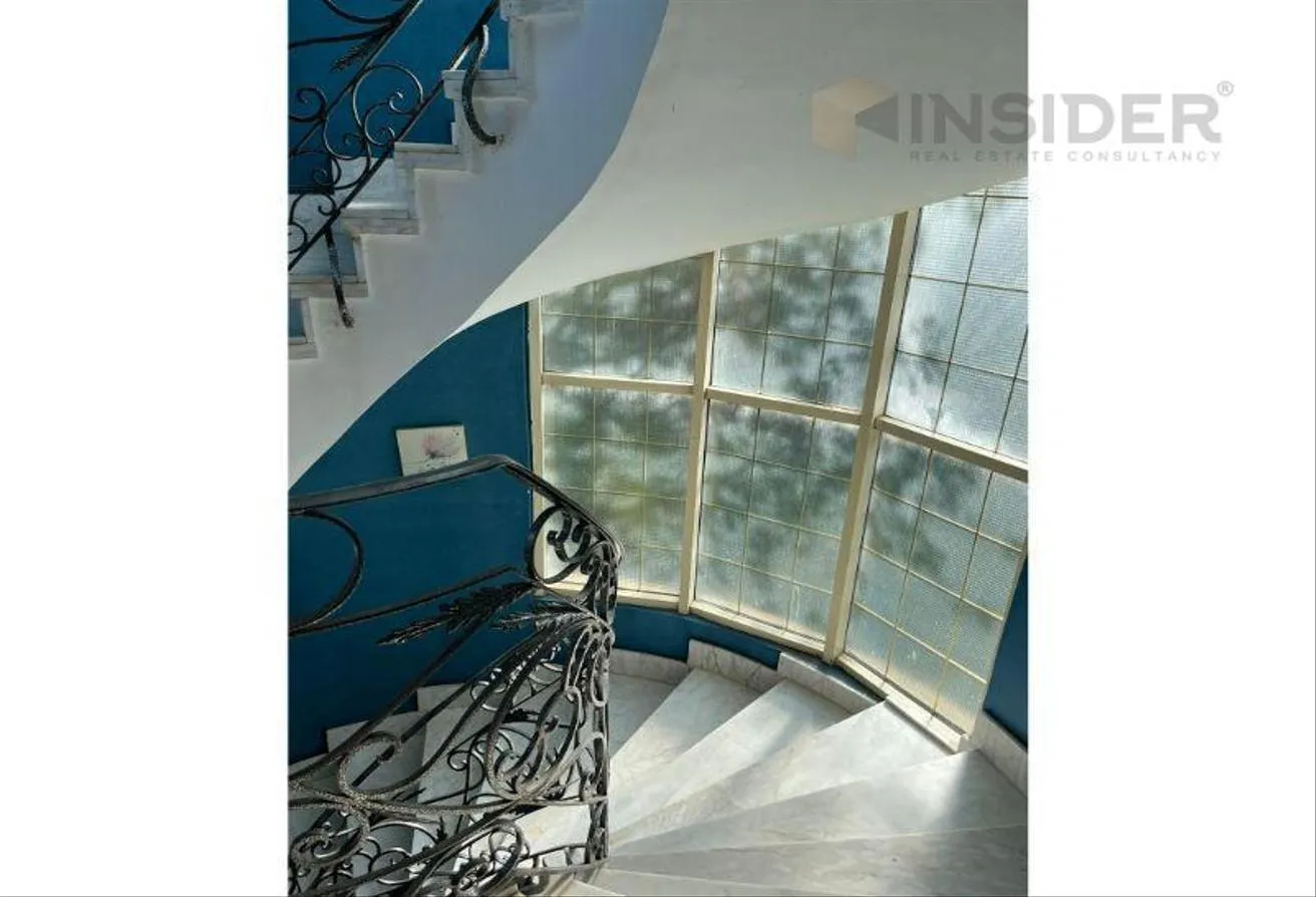 Gallery Image 10