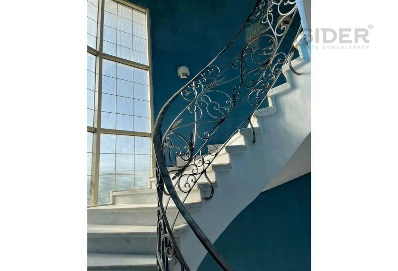 Gallery Image 12