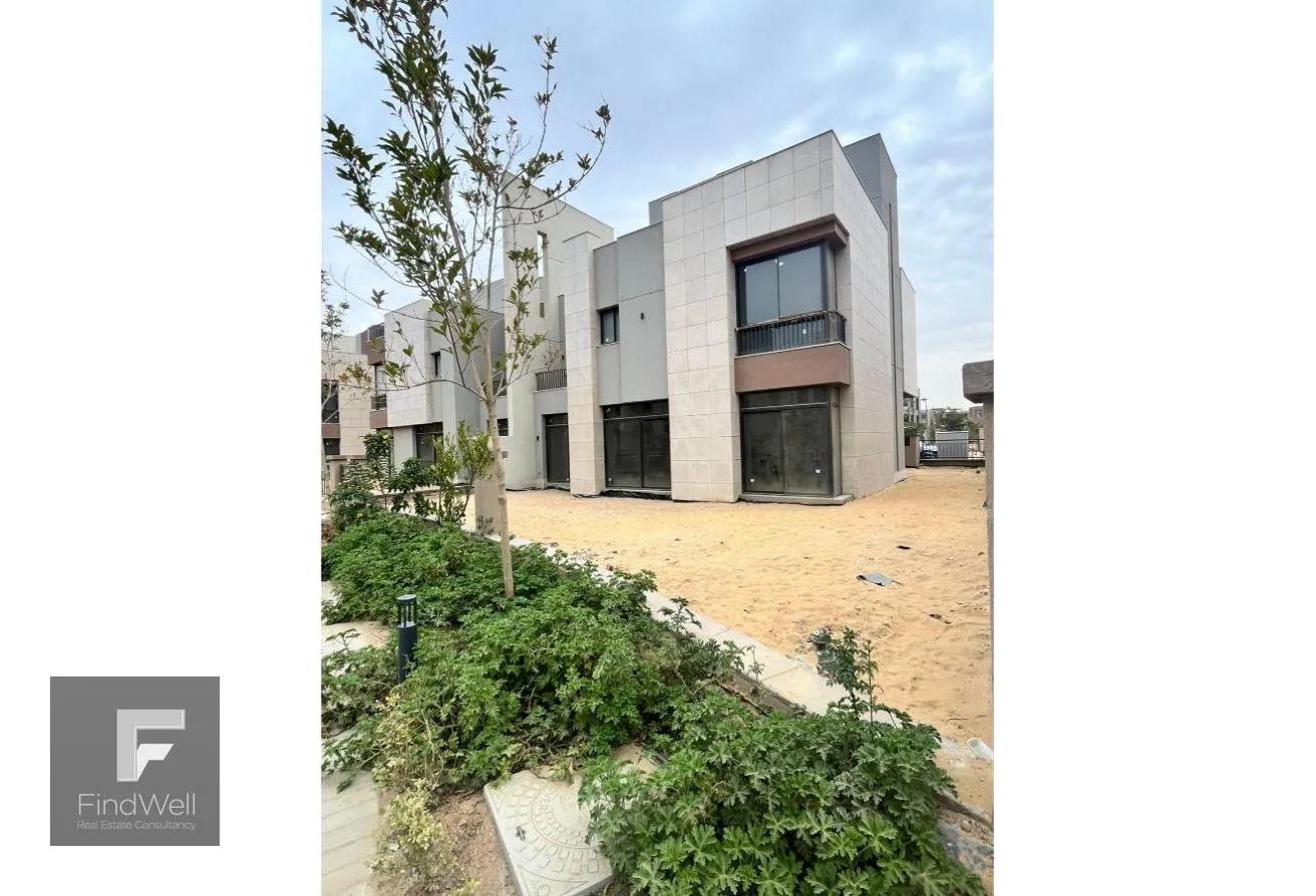 Sale in District 5: Twin house For sale at district 5 Prime Location