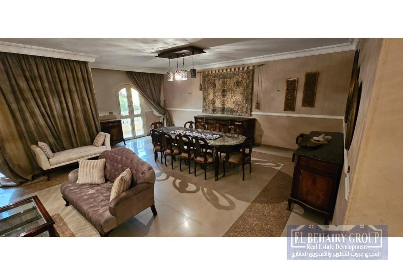 Sale in District 1: Ground floor apartment with garden for sale