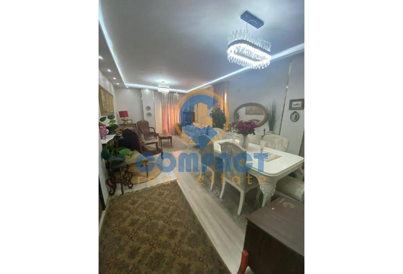 Sale in 5th District: Ultra super deluxe finishing, high ground floor