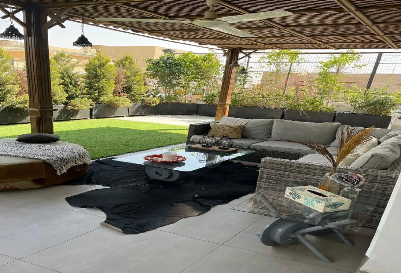 Rent in West Golf: بغرب الجولف ستوديو مفروش للإيجار