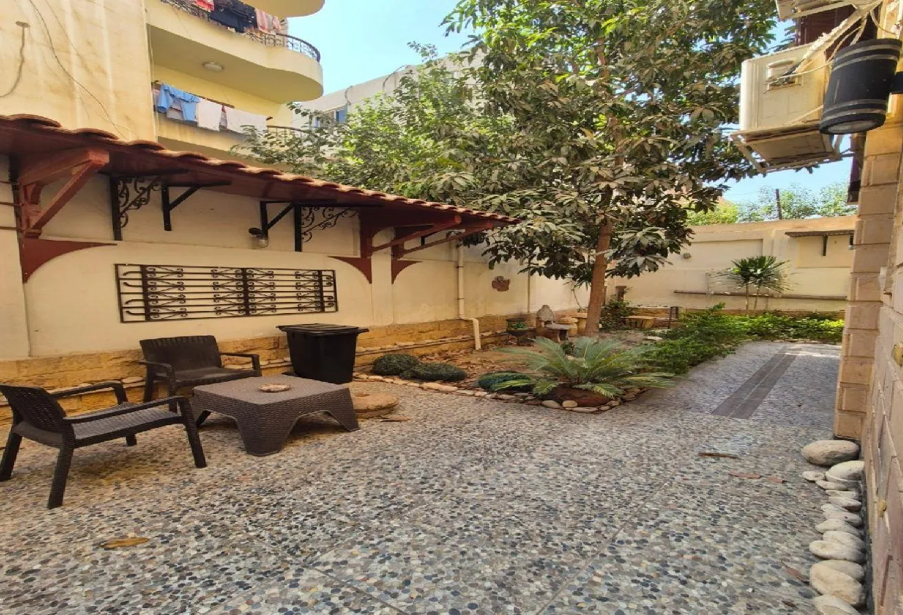 Rent in District 1: ستوديو فندقي بالحى الأول تجمع ٥