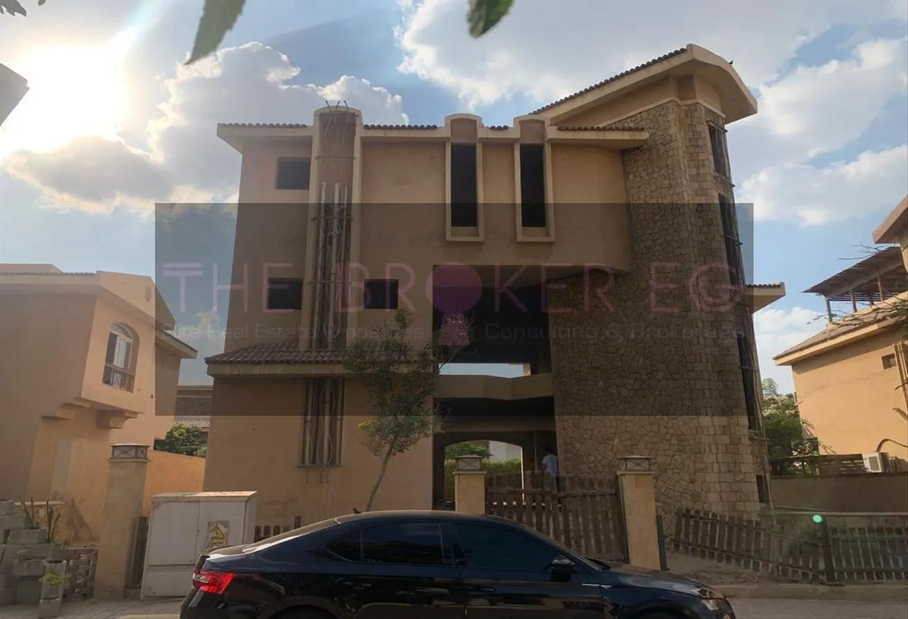 Sale in River Walk: Villa for sale in River Walk Compound