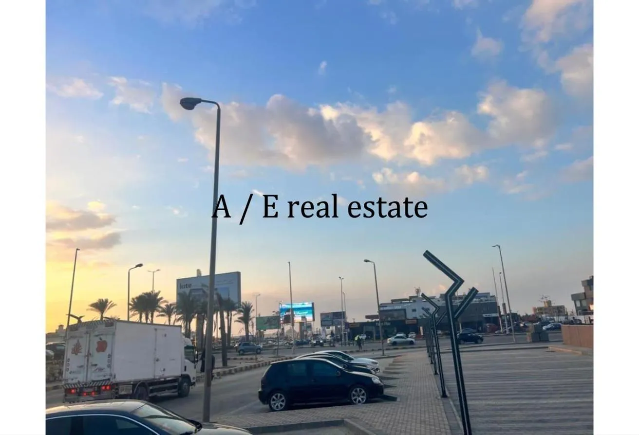 Rent in Waslet Dahshur Road: محل للايجار على وصله دهشور مدخل الشيخ زايد 3