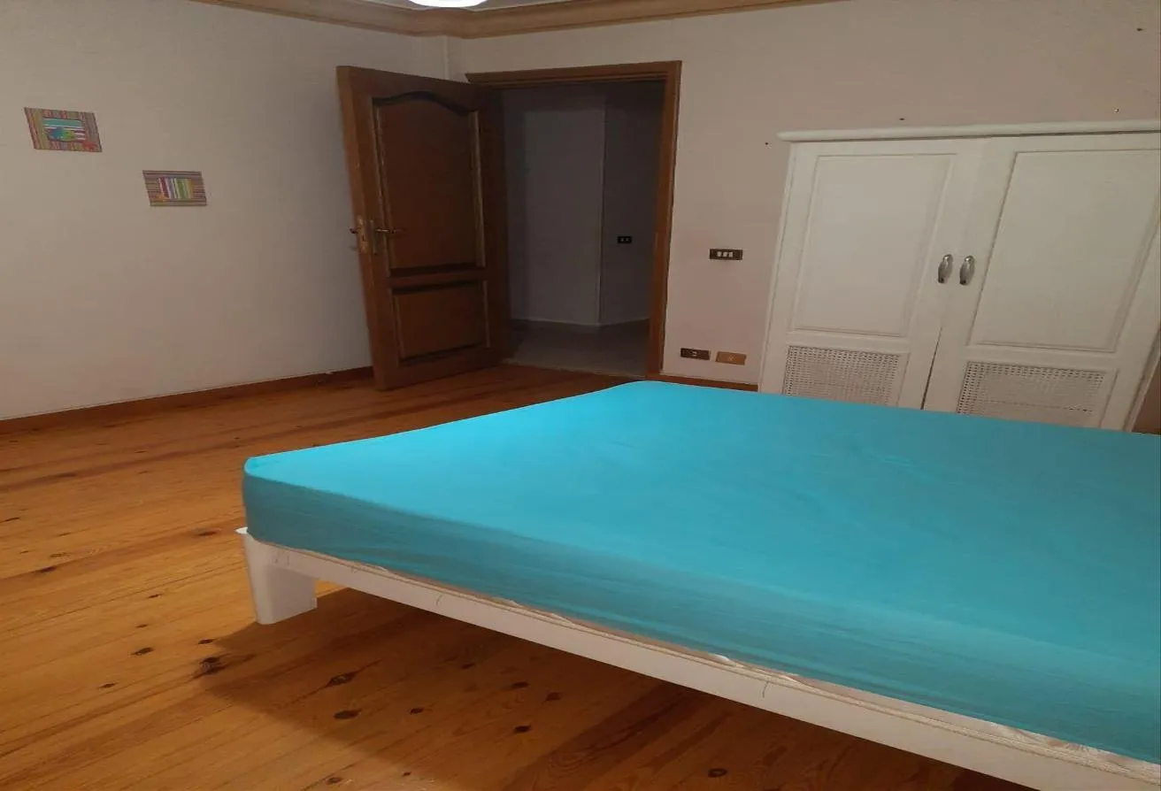 Gallery Image 14
