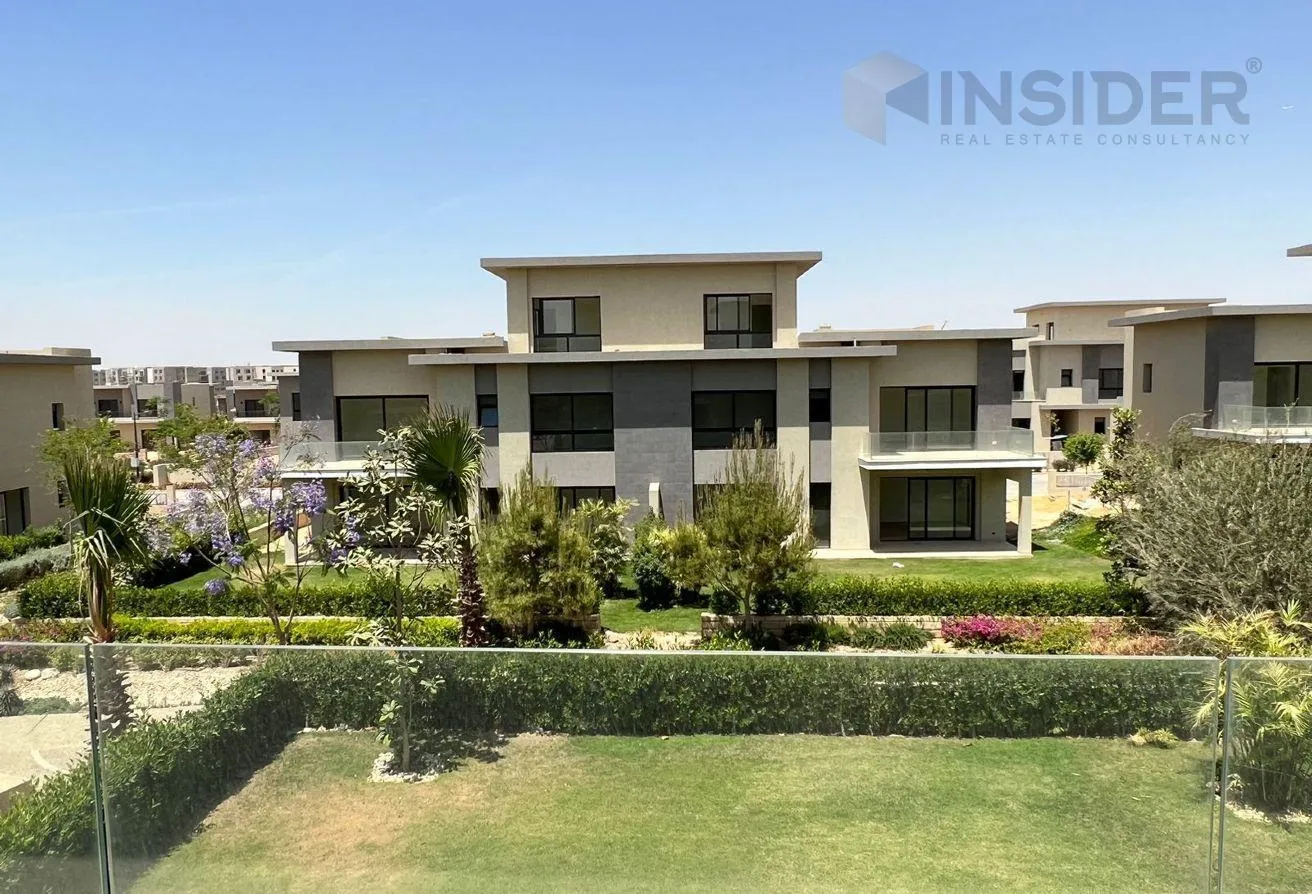 Sale in Park View: Apartment for sale at park view prime location