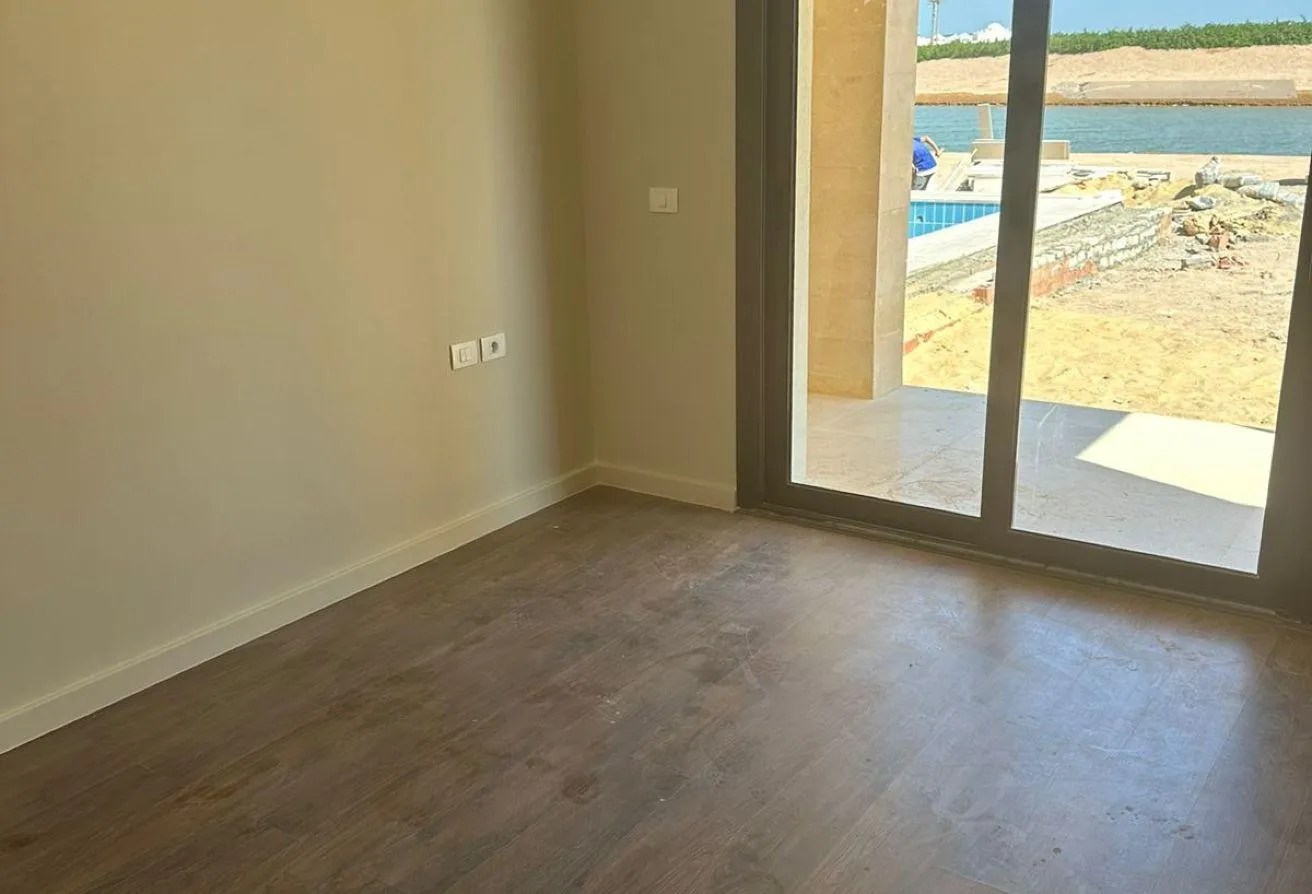Gallery Image 15