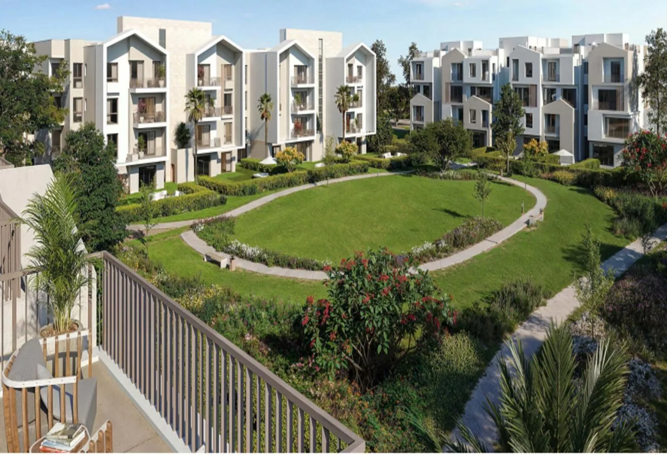 Sale in Forty West: 5 bedroom villa from Sodic 10 years installements