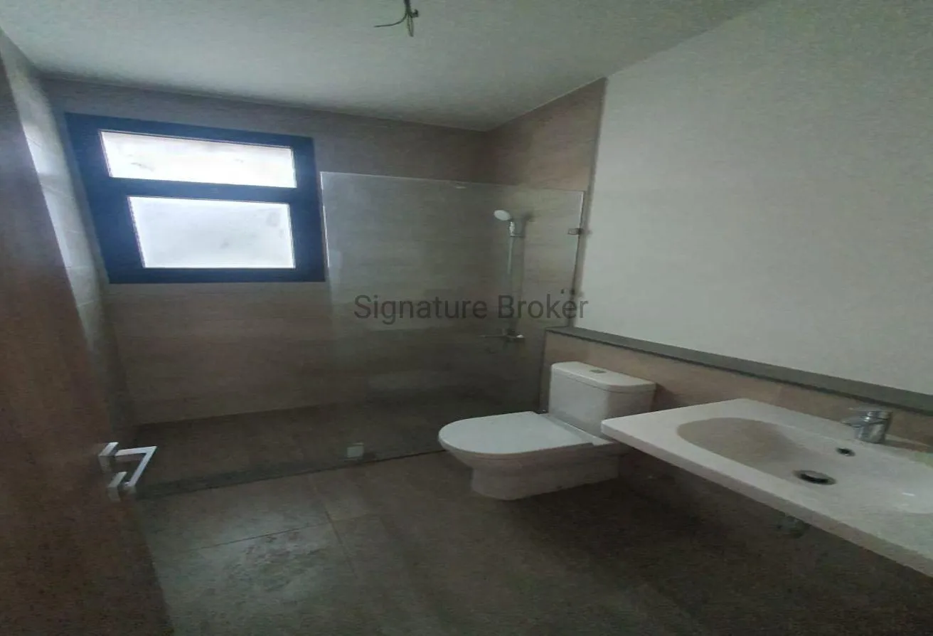 Gallery Image 19