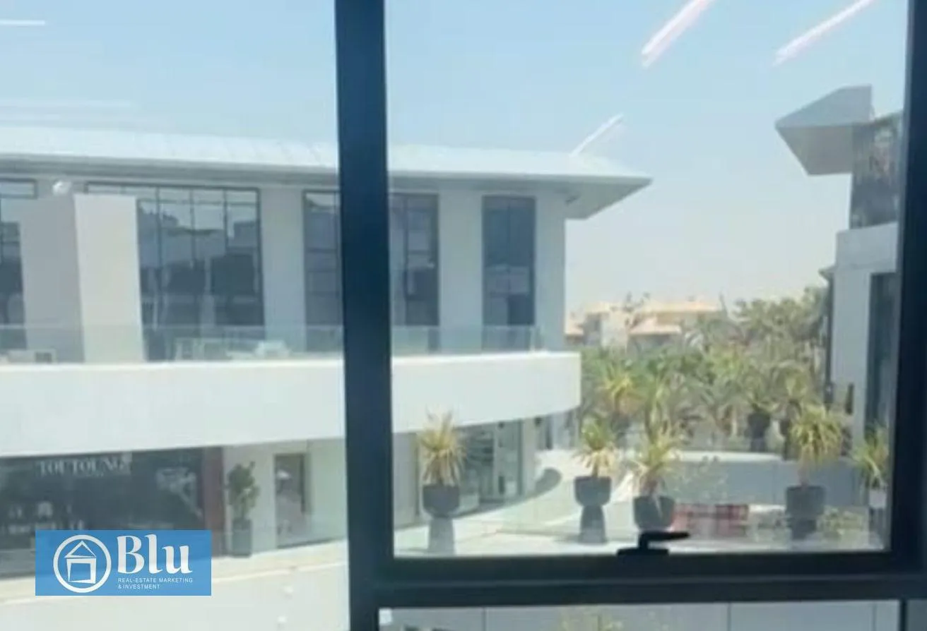 للايجار في يو فينوس: مكتب اداري للايجار 70م الدائري مباشر مول يو فينوس 